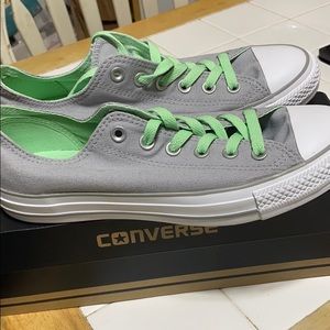 cute light gray and mint green converse nwot